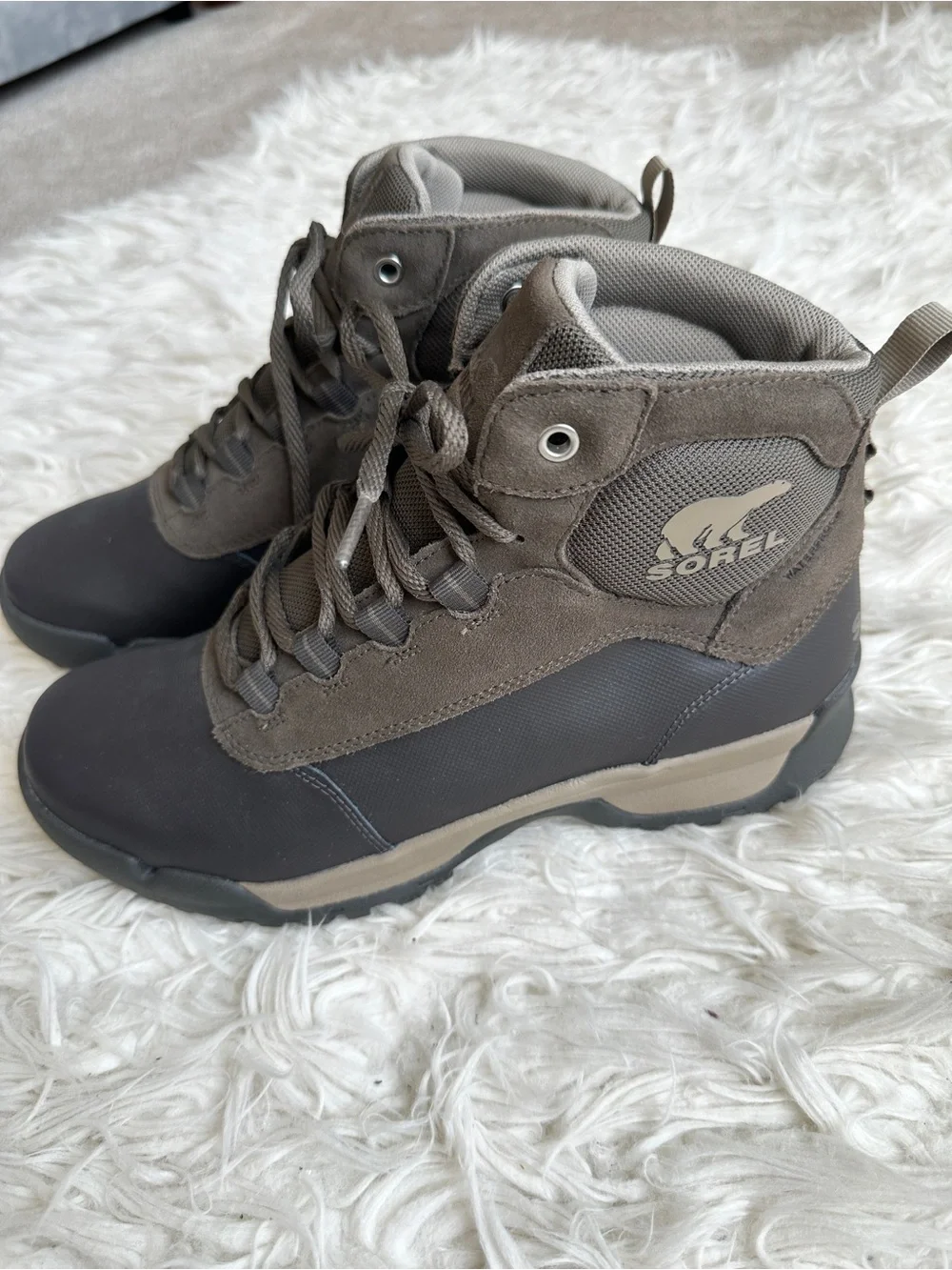 Sorel Men’s Waterproof Boots size 9.5
